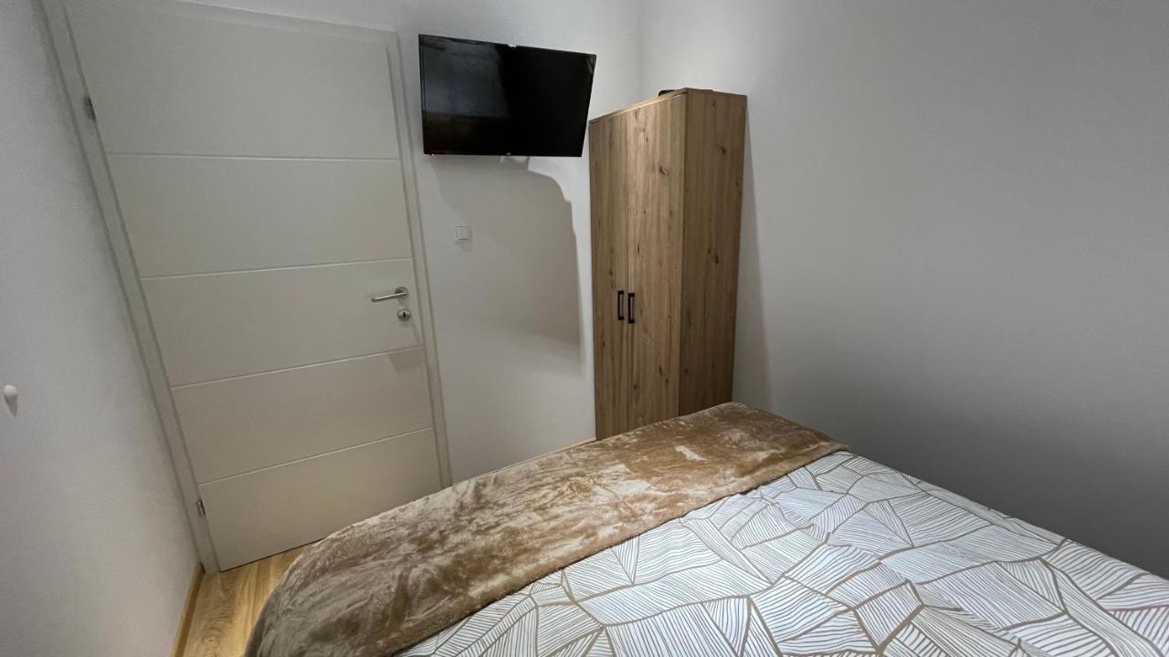 וינה D&D Schonbrunner Deluxe Apartment מראה חיצוני תמונה